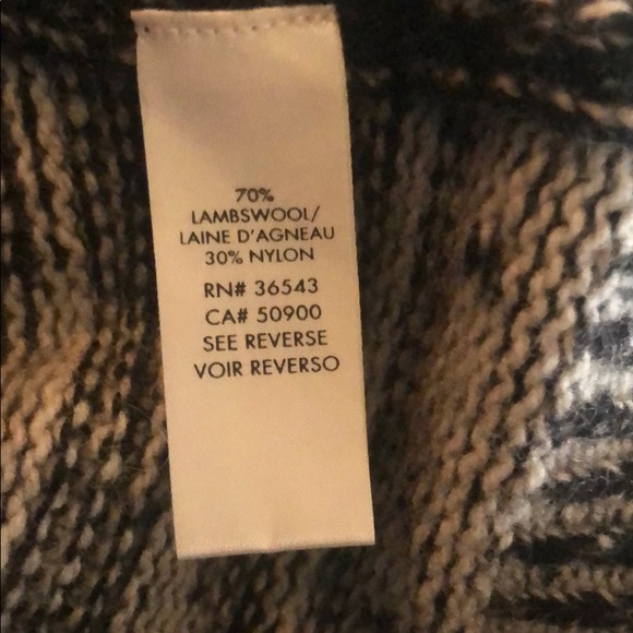 - {Calvin Klein} Black & White Knit Sweater … - Picture 8 of 8